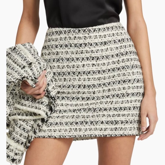 If Only Studio Tweed Skirt (Brand New) - Picture 2 of 5